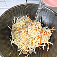 #菜油就选外婆乡,新鲜开榨抢先尝#茭白炒肉丝的做法图解7