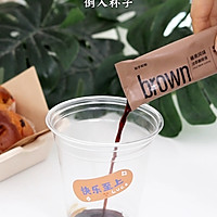 炼乳咖啡拿铁，醇厚又香甜的做法图解1