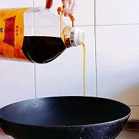 #菜油就选外婆乡,新鲜开榨抢先尝#洋葱辣椒炒肉丝的做法图解5