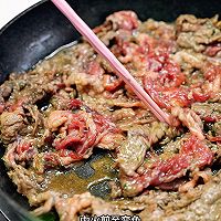 荔枝牛肉的做法图解4