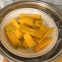 水光肌南瓜馒头的做法图解1