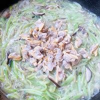#纳福汇轻松喷出美味#蚬子炖芸豆粉条香菇粉条的做法图解13