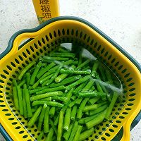 藤椒油凉拌豆角#豪吉藤椒油真香来袭#的做法图解3