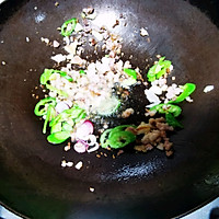 油焖肉末茄子的做法图解5
