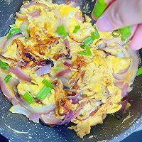 #夏日鲜味轻享健康#洋葱炒蛋!的做法图解11