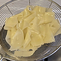#夏日鲜味轻享健康#松茸鲜凉拌火腿黄瓜宽粉皮的做法图解5