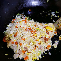 #菜油就选外婆乡,新鲜开榨抢先尝#蛋炒饭的做法图解5