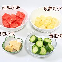 欧洲橄榄菠萝气泡水 + 欧洲夹心橄榄水果奶酪串的做法图解2
