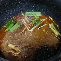 #菜油就选外婆乡，新鲜开榨抢先尝#一人食葱烧海参的做法图解7