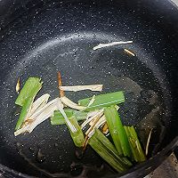 #菜油就选外婆乡，新鲜开榨抢先尝#一人食葱烧海参的做法图解6