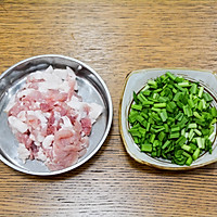 #菜油就选外婆乡,新鲜开榨抢先尝#肉丝炒蚕豆的做法图解2