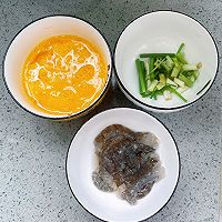 #豪吉藤椒油真香来袭#夏日低脂!藤椒油虾仁炒蛋的做法图解3