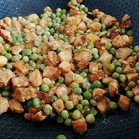 蒜香鸡肉甜青豆的做法图解5