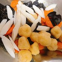 #夏日鲜味轻享健康#素炒鱼面筋的做法图解7
