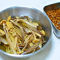 菌菇蒸鸡的做法图解1