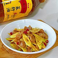 #菜油就选外婆乡,新鲜开榨抢先尝#笋尖炒肉的做法图解10