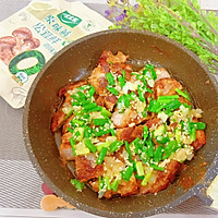 #夏日鲜味轻享健康#鲜嫩多汁!盐葱酱猪排的做法图解1