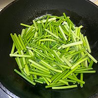 蒜苔炒鳝鱼的做法图解8