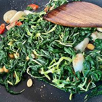 #夏日鲜味轻享健康#蒜头豆酱炒麻叶的做法图解6