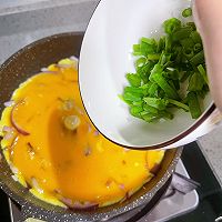 #夏日鲜味轻享健康#洋葱炒蛋!的做法图解9
