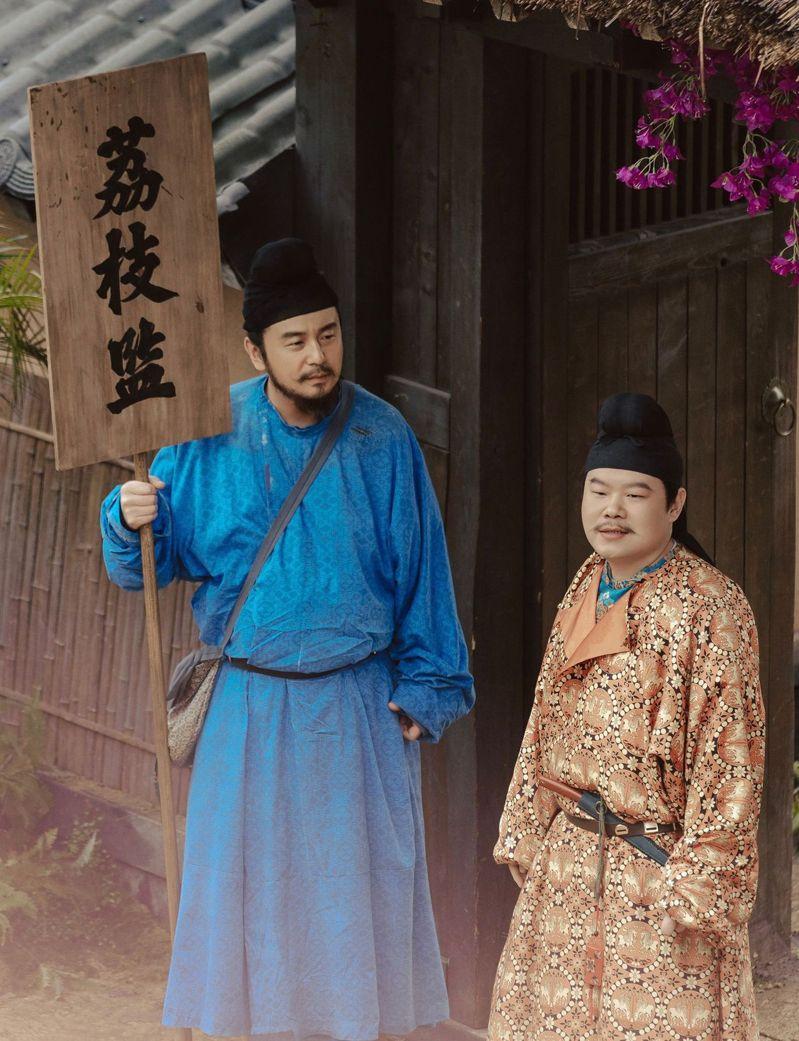 雷佳音(左)和岳云鹏的演出相当有默契。(取材自微博)