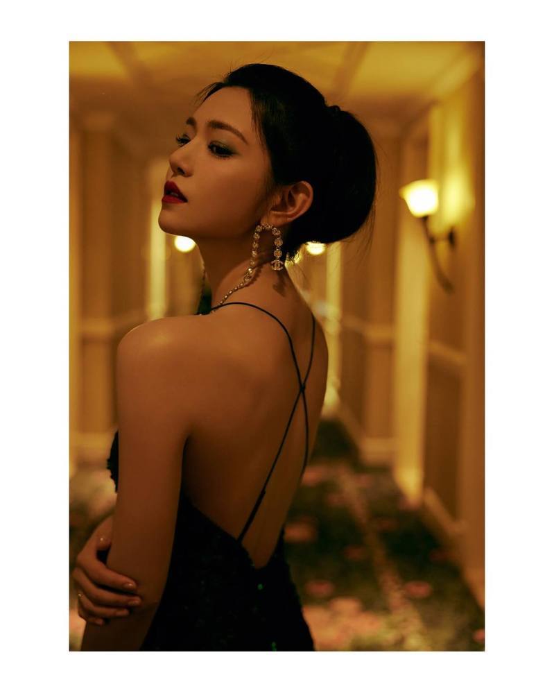 陈妍希被网友赞恢单后「美出新高度」。(取材自Instagram)