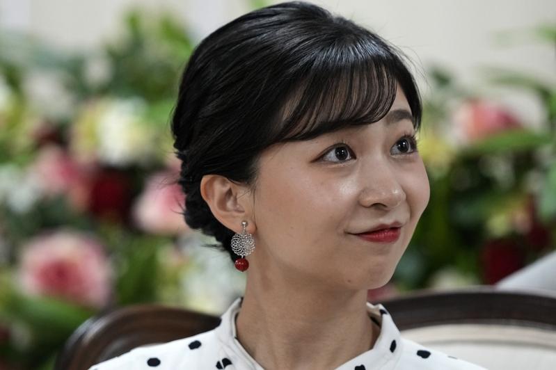日本秋筱宫佳子公主在巴西利亚大学与学生会面。(美联社)