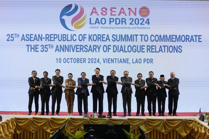 东协超越中国,成南韩最大出口市场。图为2024年的东协—南韩峰会。(美联社)