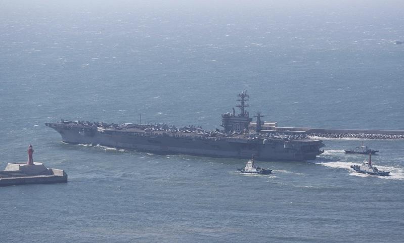 美国海军航空母舰尼米兹号。数据照片。(美联社)