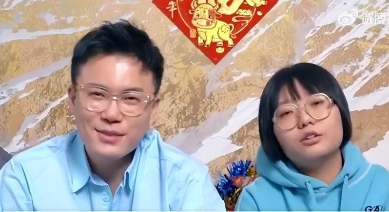 李雪琴(古)被昔日好友谢田飞(左)实名举报公司财务有问题。(取材自微博)