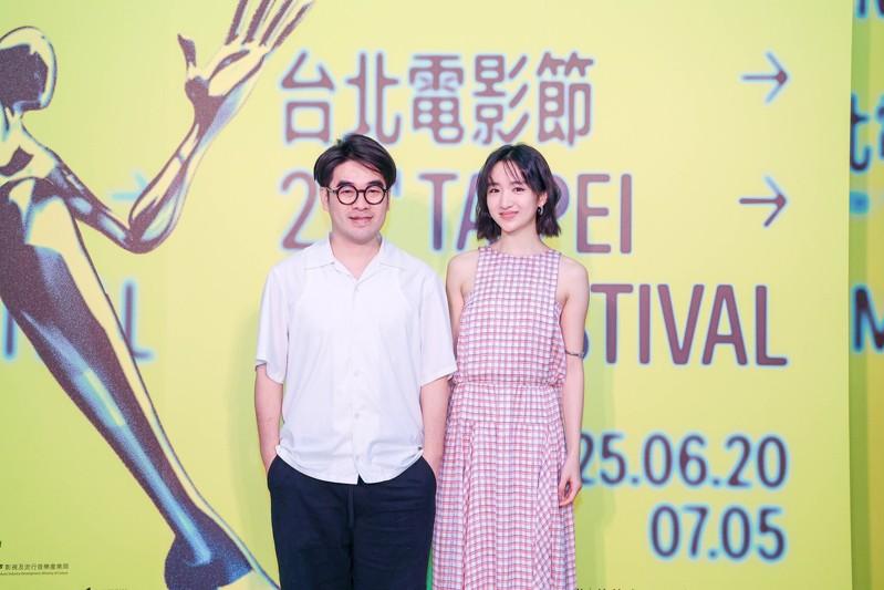 演员许恩怡（右）表示，拍摄现场气氛充满正能量，让她更能专注进入角色。。图／台北电影节提供