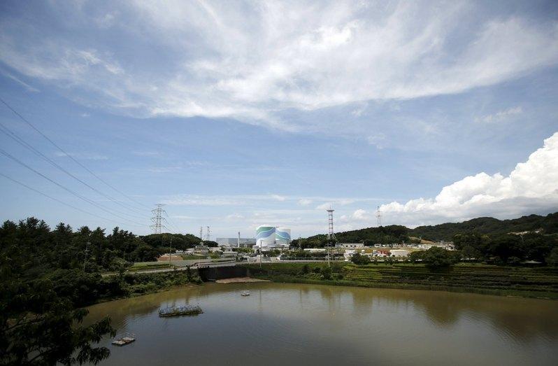 日本鹿儿岛县十岛村于当地时间上午9时15分左右观测到震度3的地震,但并无引发海啸的疑虑。示意图。图为鹿儿岛县内核电厂。(路透数据照)