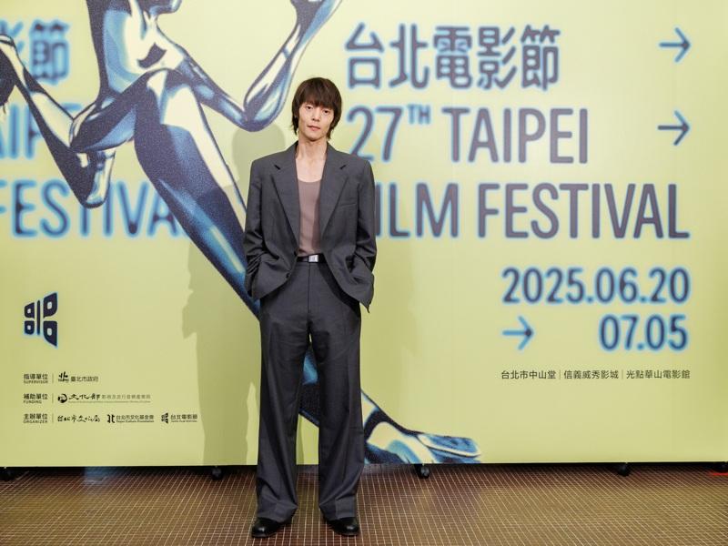 洼田之前在日本宣传「恶夏」时,提及自己近期热衷于和ChatGPT聊天,今天透露会利用ChatGPT学习英文。图/台北电影节提供