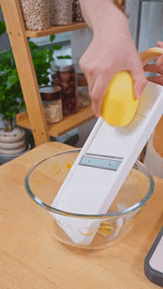 【宝宝辅食】鱿鱼土豆饼的做法图解1