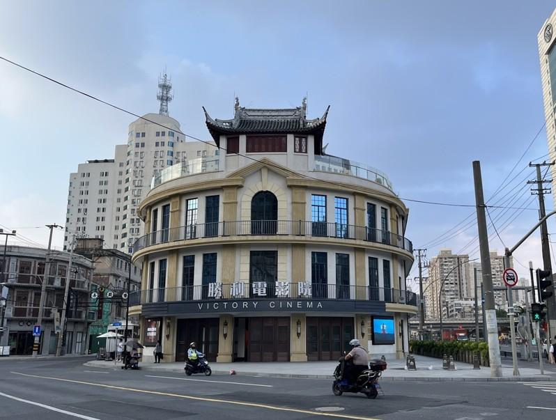 电影「酱园弄‧悬案」取景地在上海乍浦路，从电影拍摄期间到上映，该街区成为民众、影迷打卡热门地点。(中央社)
