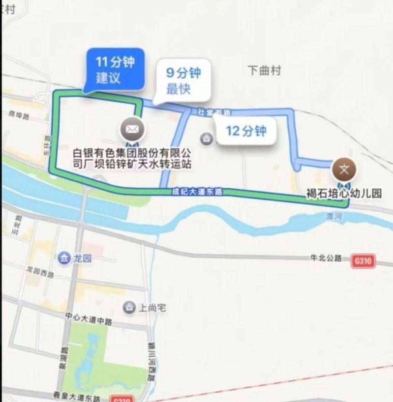 正接受治疗的幼童。（取材自南风窗）
