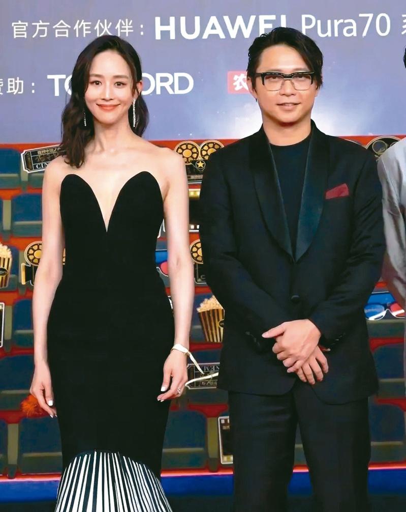 傅孟柏（左起）、施名帅、导演曾英庭、公视总经理徐秋华、节目部经理于蓓华、导演林君阳、林冠慧、陈和榆、陈钰杰出席演员傅孟柏、施名帅出席「公视学生剧展20周年影展」活动。图／公视提供
