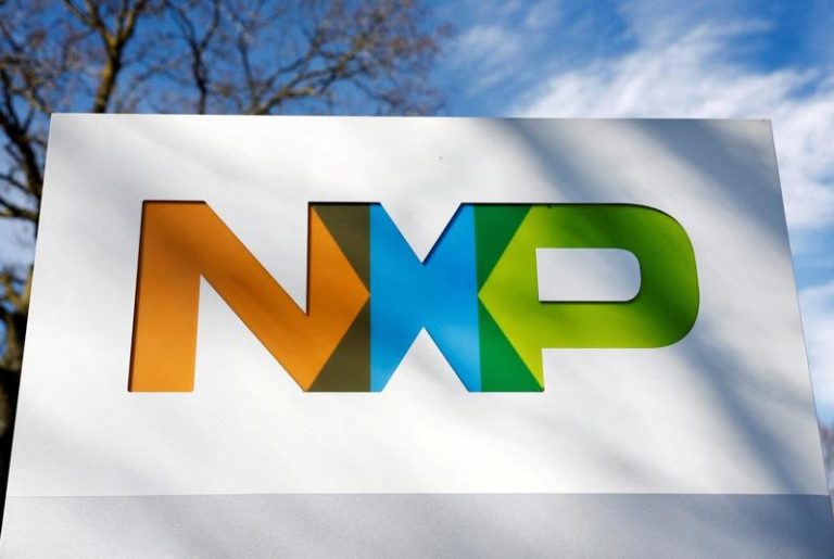 恩智浦（NXP）半导体上季营收下滑6%，反映车用芯片市场需求疲软。（路透）