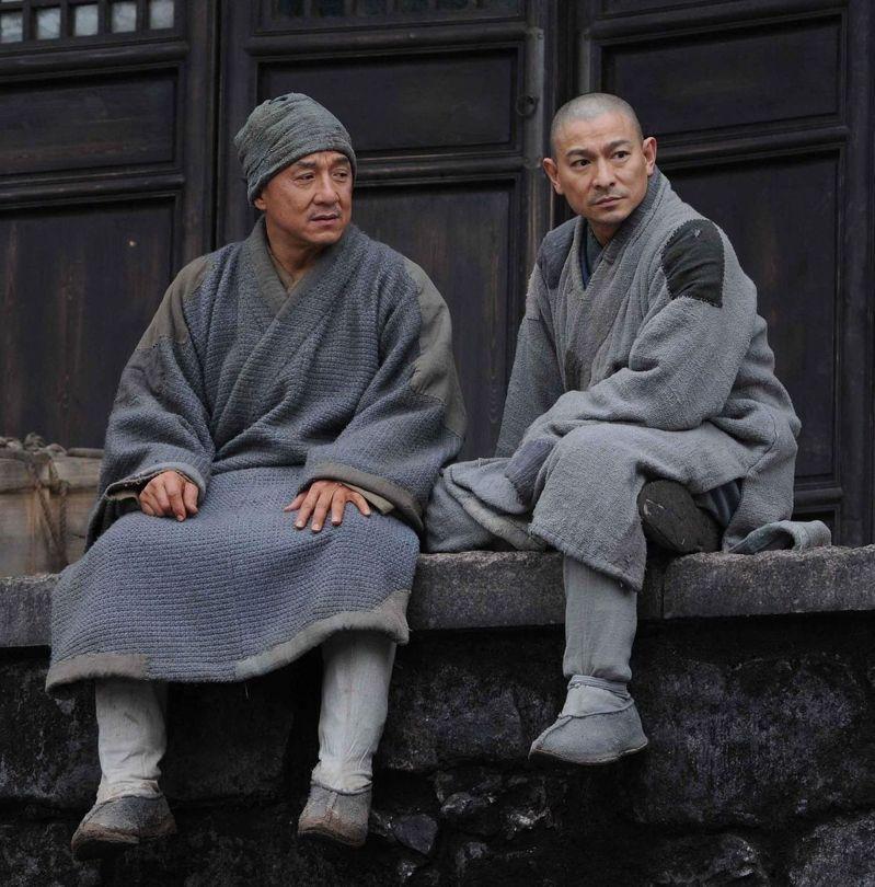 周星驰执导、主演的经典电影「少林足球」未在中国内地上映。(取材自豆瓣电影)