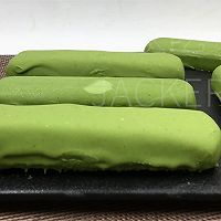 抹茶巧克力脆皮奶酪棒,清凉解暑,让疲惫与烦恼瞬间消散。的做法图解20