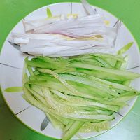 #豪吉藤椒油真香来袭#麻辣手撕鸡的做法图解3