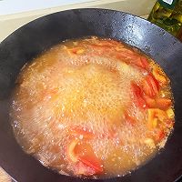 番茄金针菇肥牛汤的做法图解7