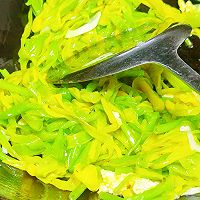 黄花菜炒鸡蛋的做法图解6