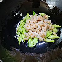 #豪吉藤椒油真香来袭#椒香虾仁炒黄瓜的做法图解7