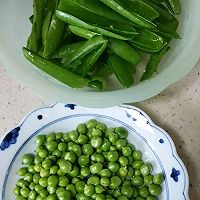小豌豆炒鸡蛋的做法图解3