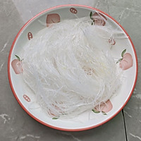 蒜蓉生蚝蒸粉丝的做法图解1