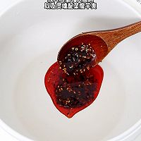 魔芋爽煎蛋泡面，一口就沦陷！的做法图解1