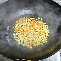 菠萝炒饭的做法图解3