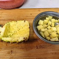 菠萝炒饭的做法图解1
