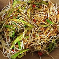 孜然豆芽炒肉丝的做法图解3